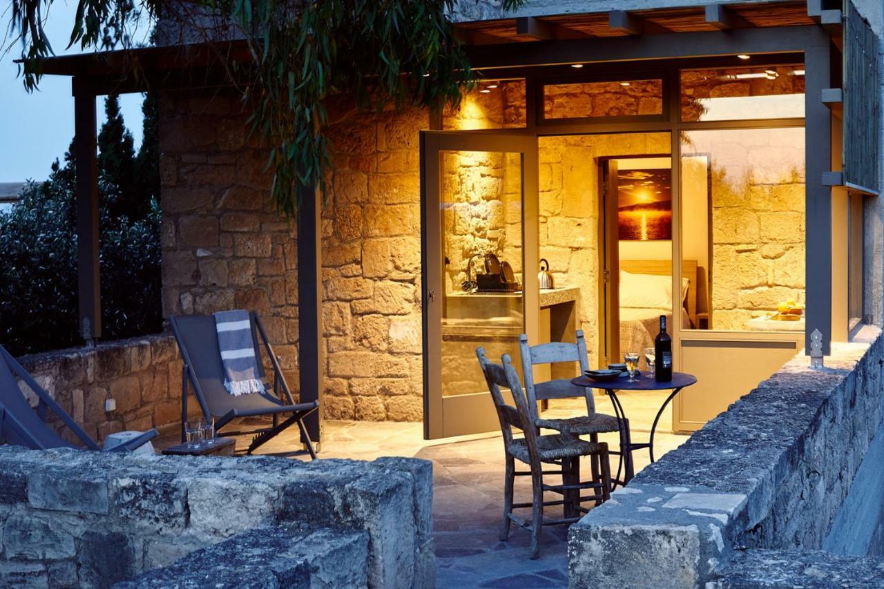 Nikolaou Art Residence Aegina Kültér fotó